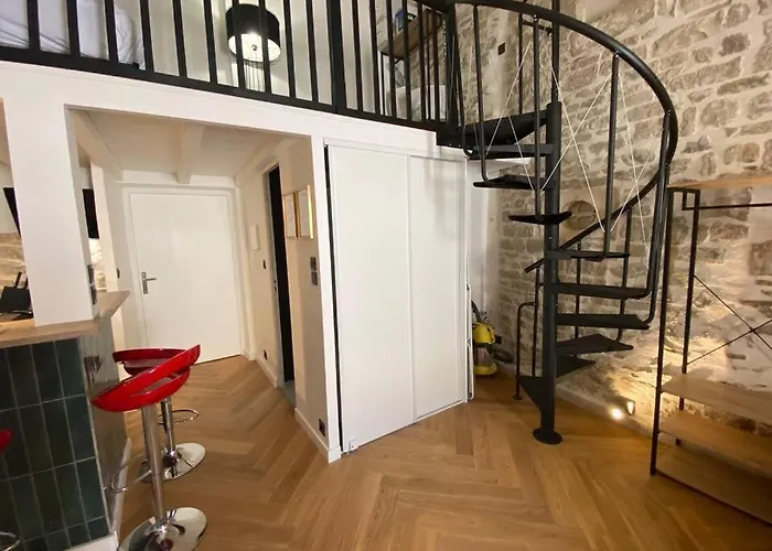 Le Calypso Jolie T2 Centre De Nîmes