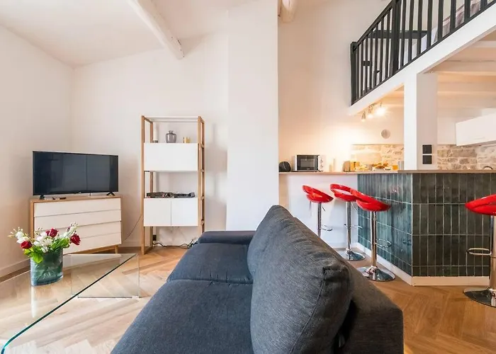 Appartement Le Calypso Jolie T2 Centre De Nîmes